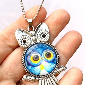 Vintage Owl Pendant Necklace Silver and Blue